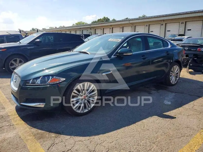 2015 Jaguar XF фото