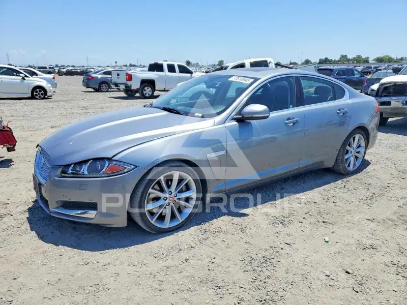 2015 Jaguar XF фото