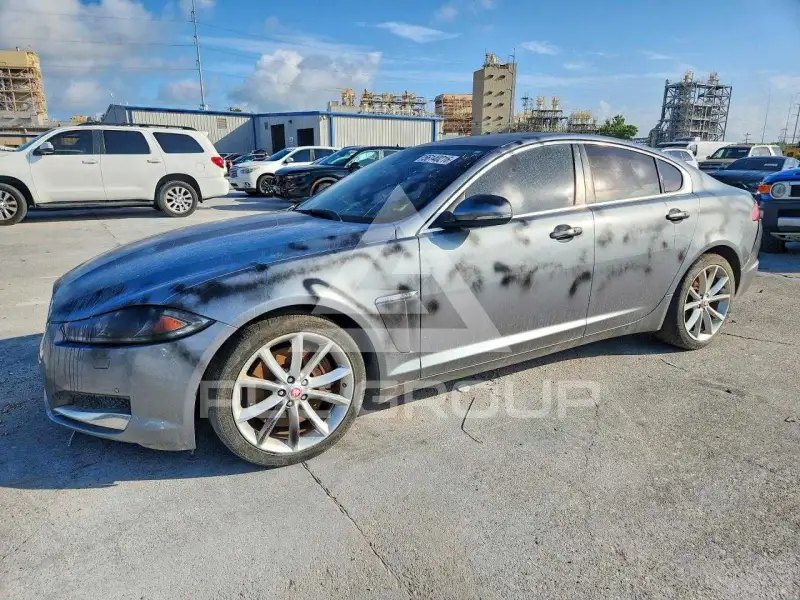 2015 Jaguar XF фото