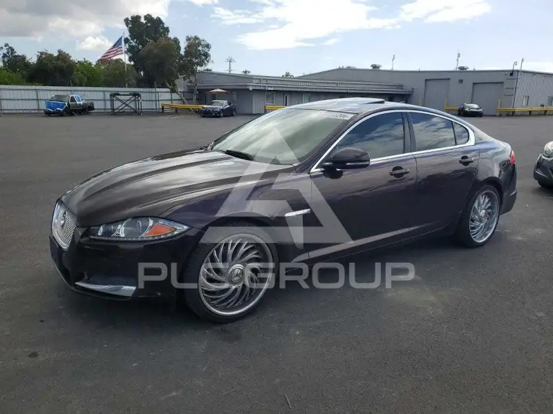 2015 Jaguar XF фото