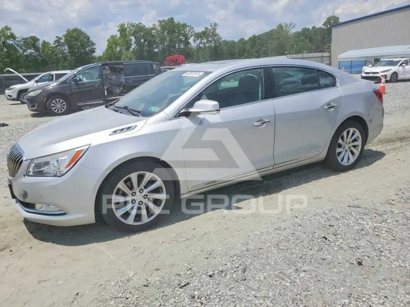 2015 Buick LACROSSE photo