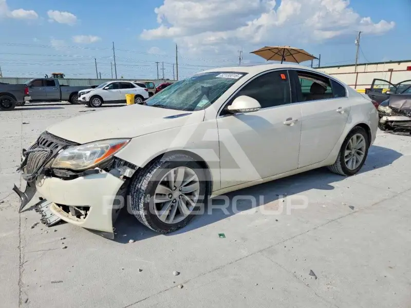 2015 Buick REGAL photo