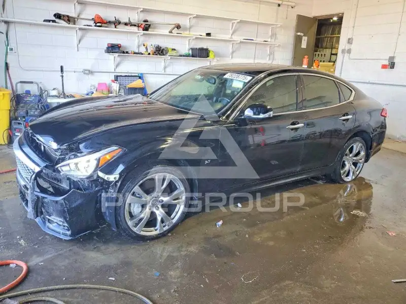 2015 Infinity Q70 фото