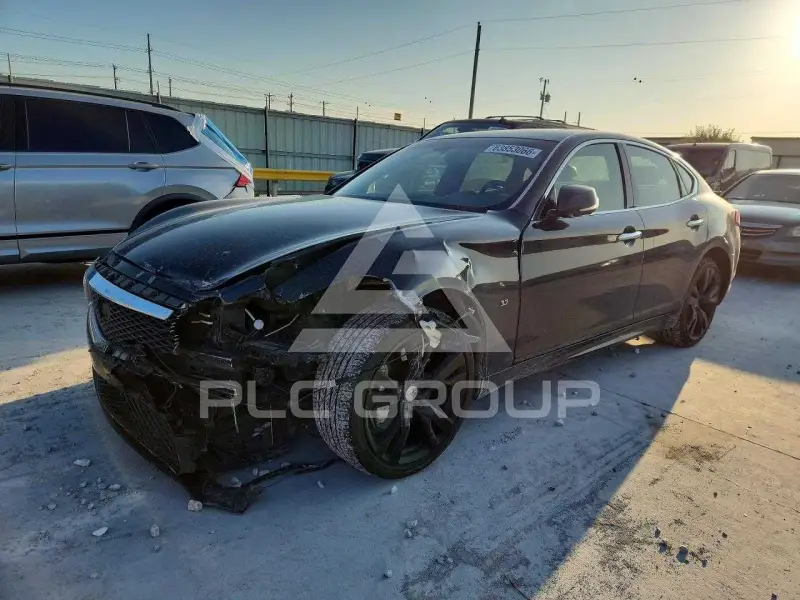 2015 Infinity Q70 фото