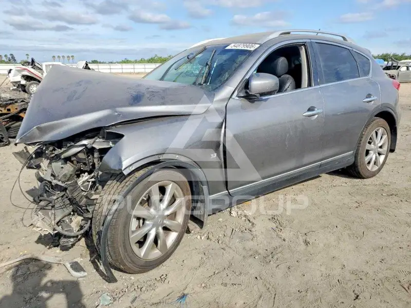 2015 Infinity QX50 photo