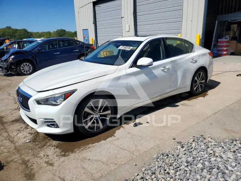 2015 Infinity Q50 фото