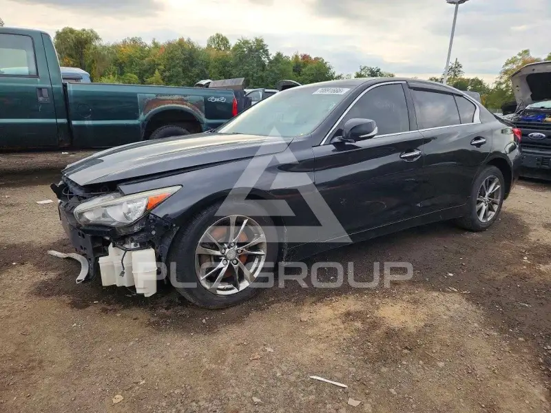 2015 Infinity Q50 photo