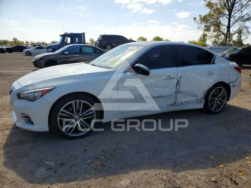2015 Infinity Q50 фото