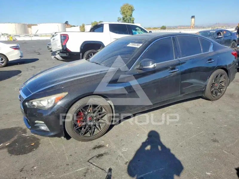 2015 Infinity Q50 photo
