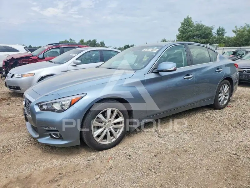 2015 Infinity Q50 фото