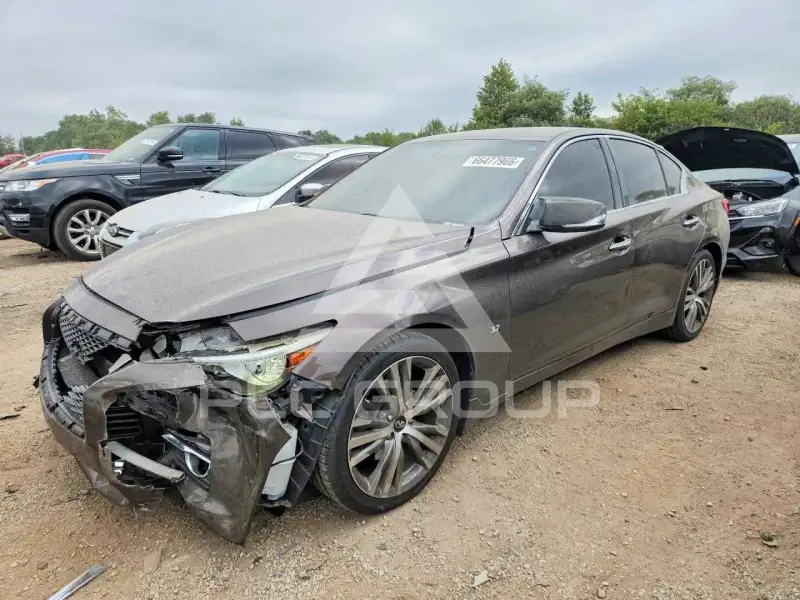 2015 Infinity Q50 фото