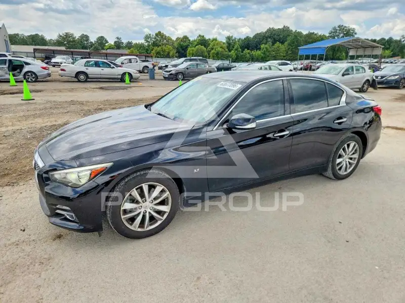 2015 Infinity Q50 photo
