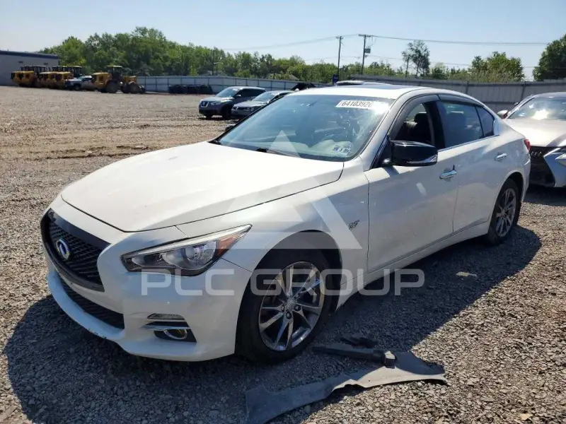 2015 Infinity Q50 photo