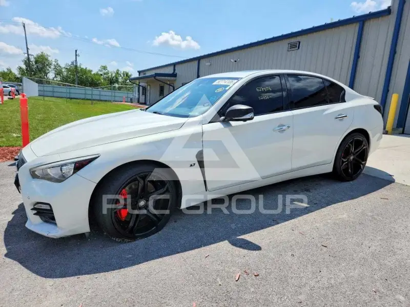 2015 Infinity Q50 фото