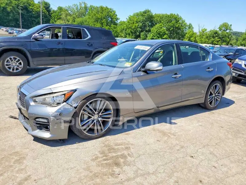 2015 Infinity Q50 фото
