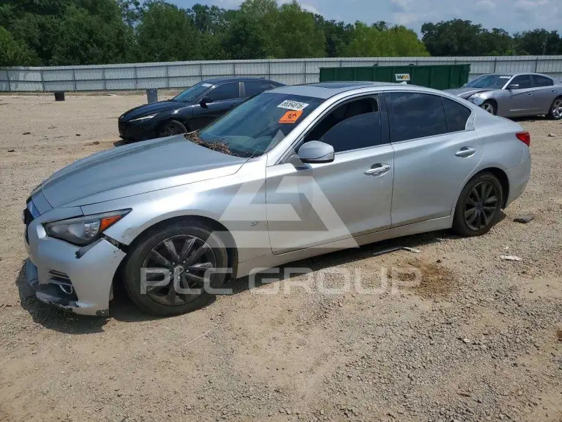 2015 Infinity Q50 photo