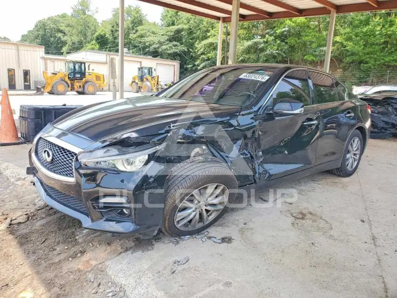 2015 Infinity Q50 фото