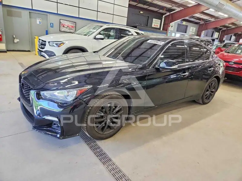2015 Infinity Q50 фото