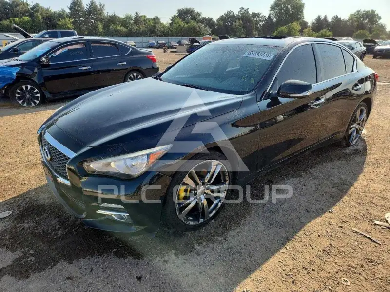 2015 Infinity Q50 фото