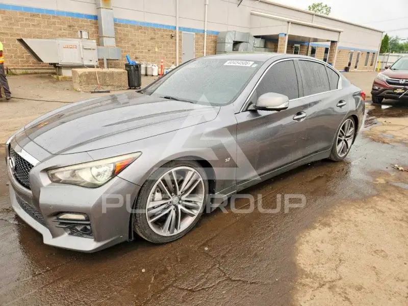 2015 Infinity Q50 фото
