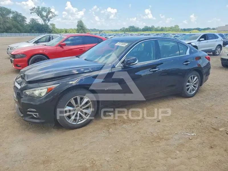 2015 Infinity Q50 фото