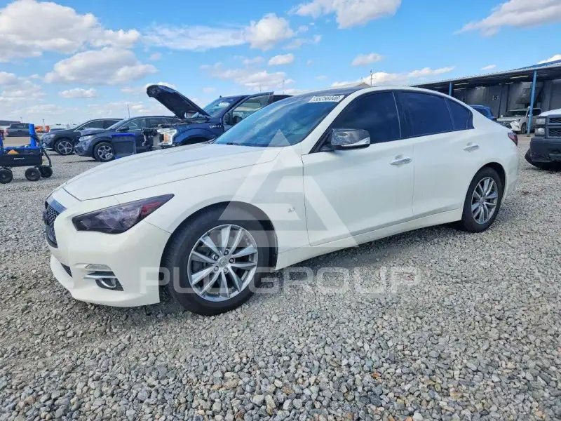 2015 Infinity Q50 фото