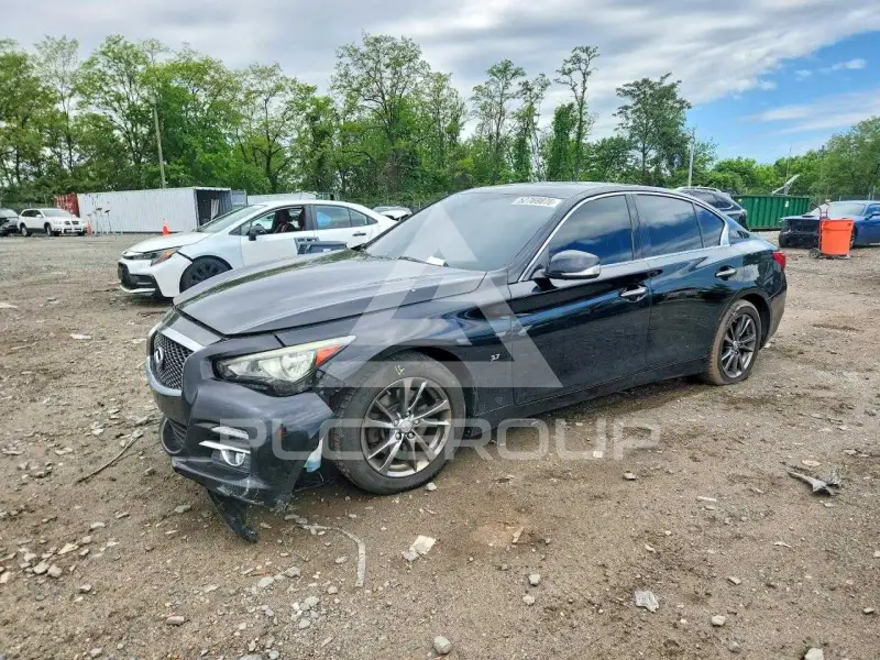 2015 Infinity Q50 фото