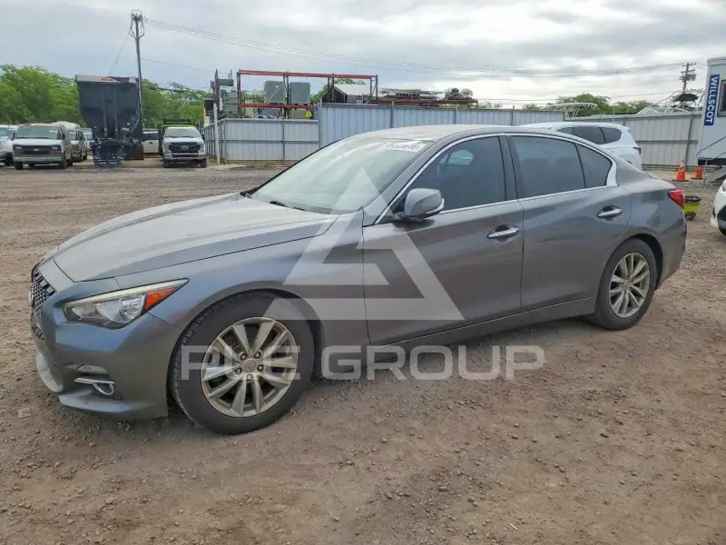 2015 Infinity Q50 фото