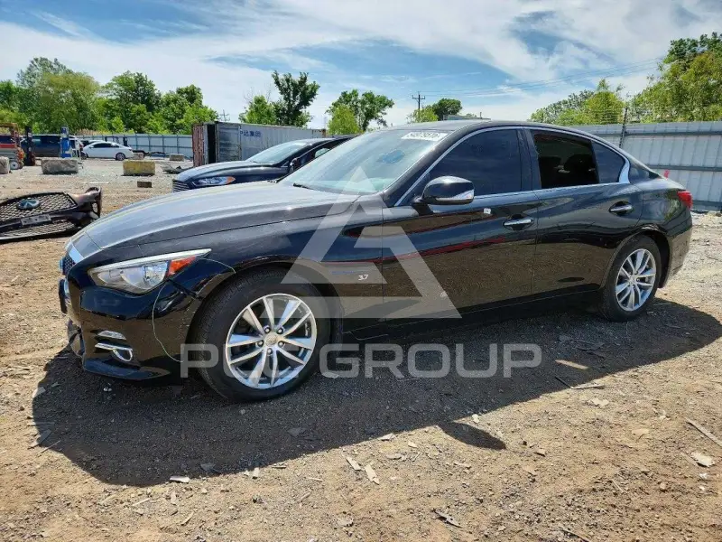 2015 Infinity Q50 photo