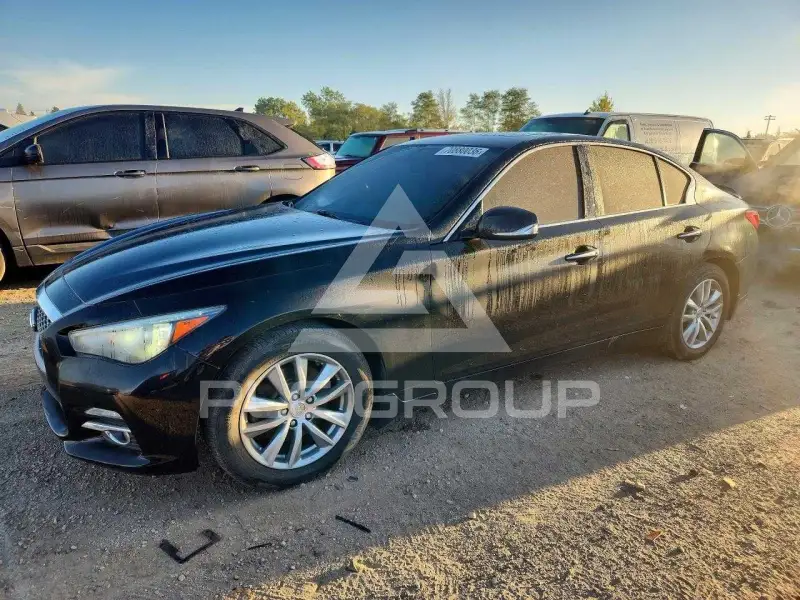 2015 Infinity Q50 фото