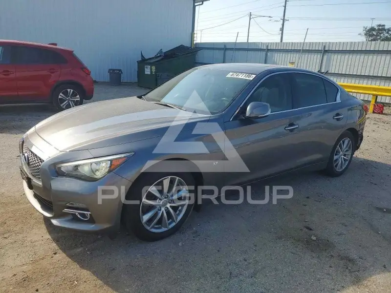 2015 Infinity Q50 фото