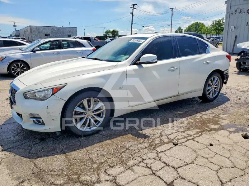 2015 Infinity Q50 фото