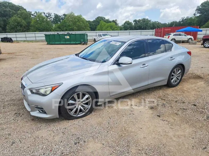 2015 Infinity Q50 фото
