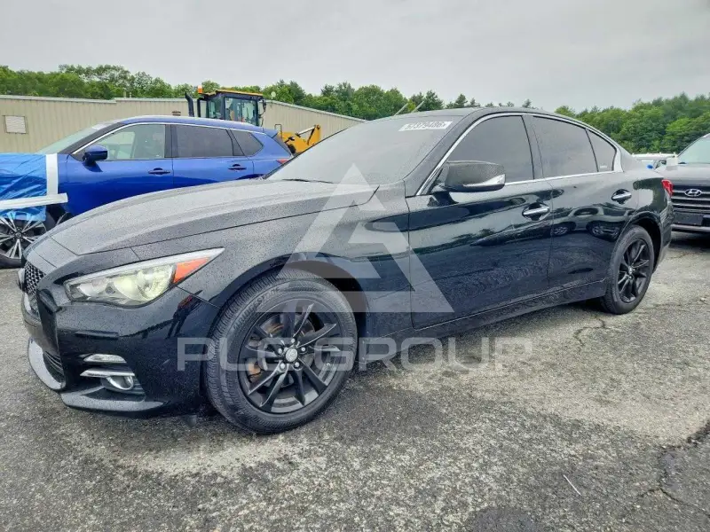 2015 Infinity Q50 фото