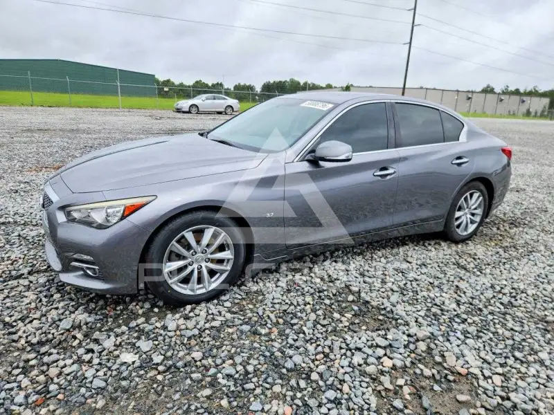 2015 Infinity Q50 фото