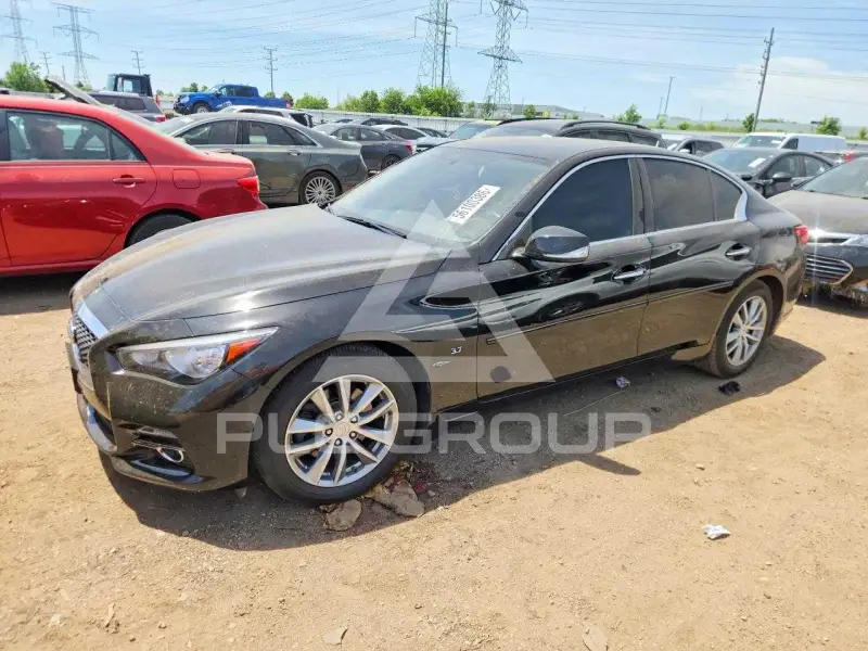 2015 Infinity Q50 фото