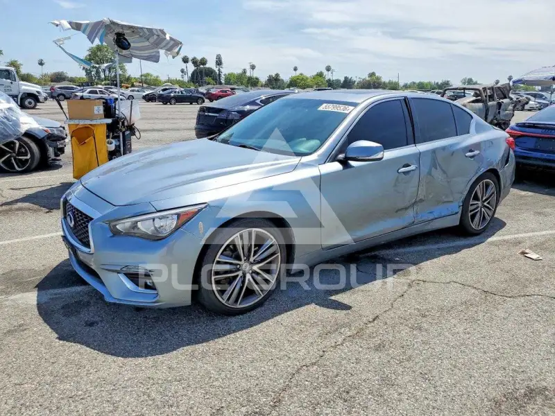 2015 Infinity Q50 фото