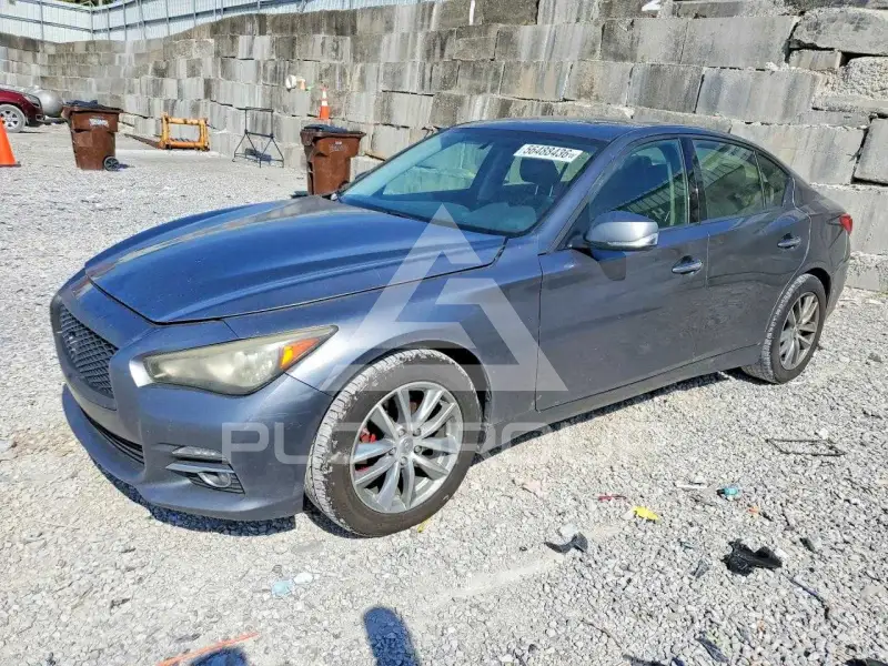 2015 Infinity Q50 фото