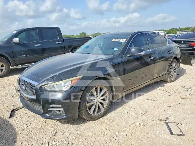2015 Infinity Q50 фото