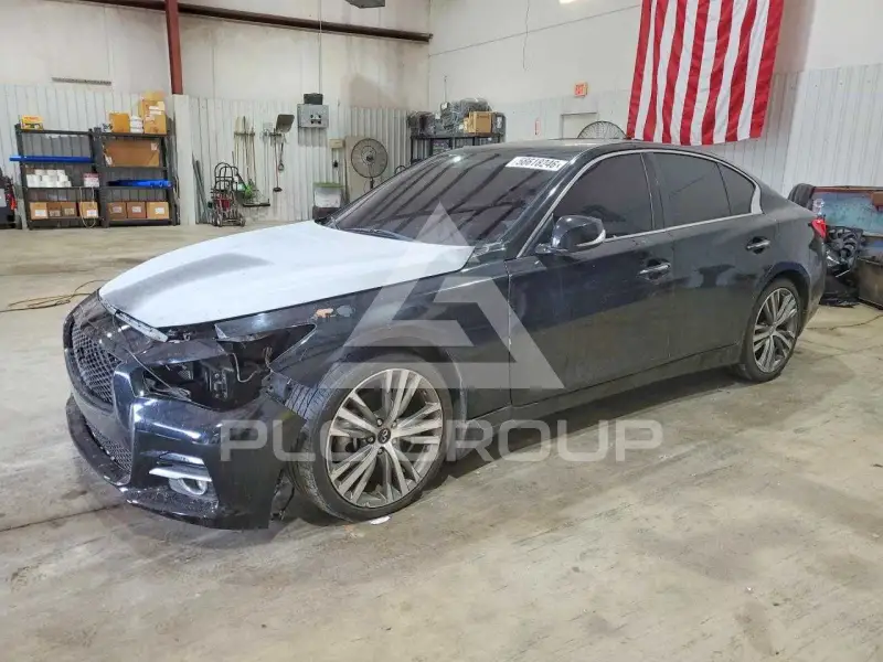 2015 Infinity Q50 photo