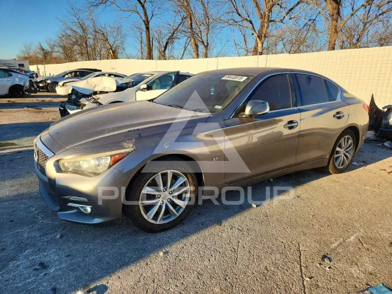 2015 Infinity Q50 фото