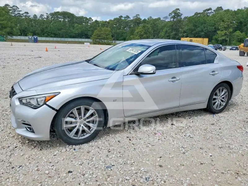 2015 Infinity Q50 фото