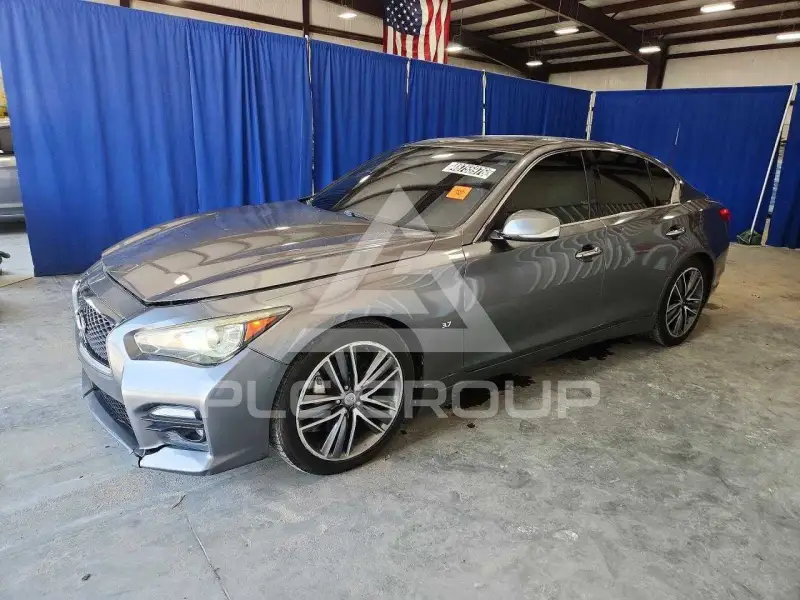 2015 Infinity Q50 фото