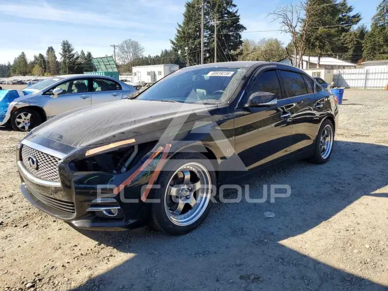 2015 Infinity Q50 фото