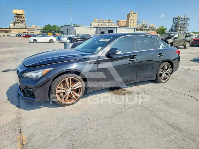 2015 Infinity Q50 фото