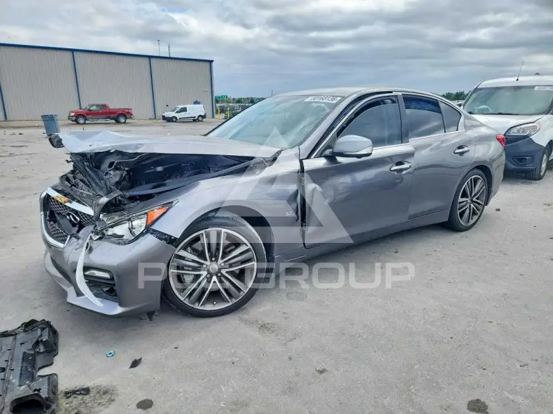 2015 Infinity Q50 фото