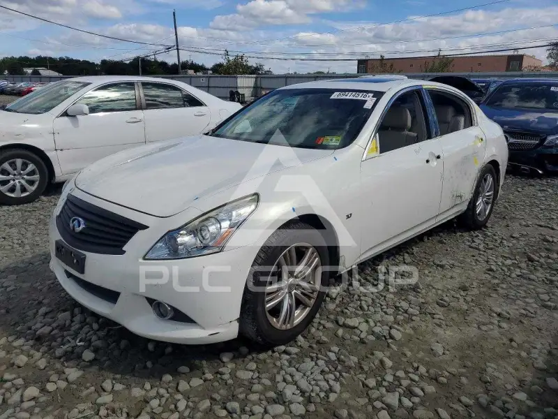 2015 Infinity Q40 photo