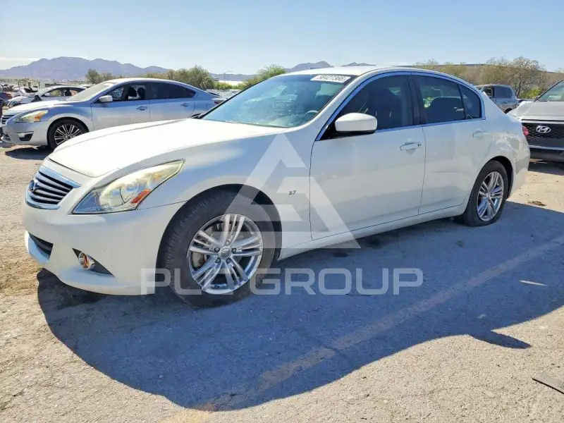 2015 Infinity Q40 фото
