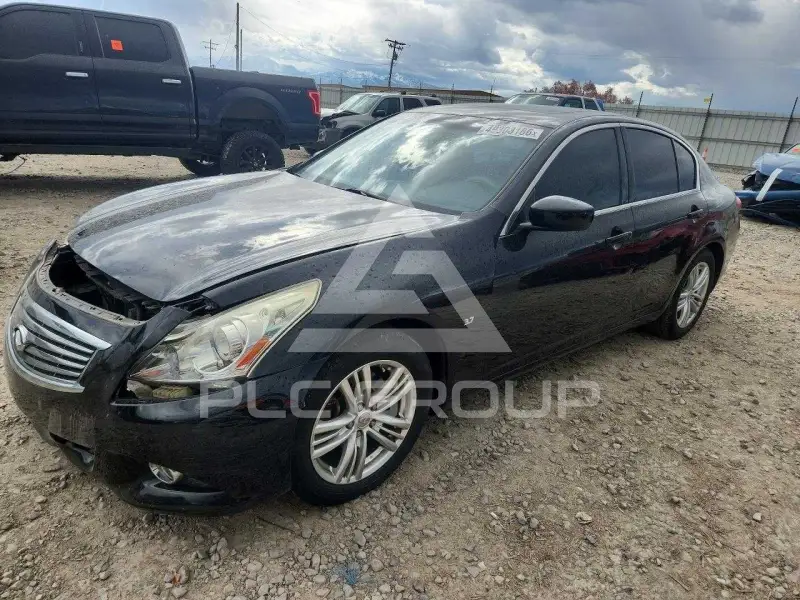 2015 Infinity Q40 фото