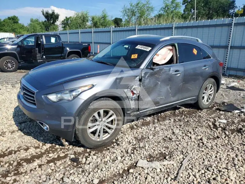 2015 Infinity QX70 фото